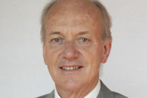 Eerste Kamerlid Ruud Koole op PvdA ledenvergadering